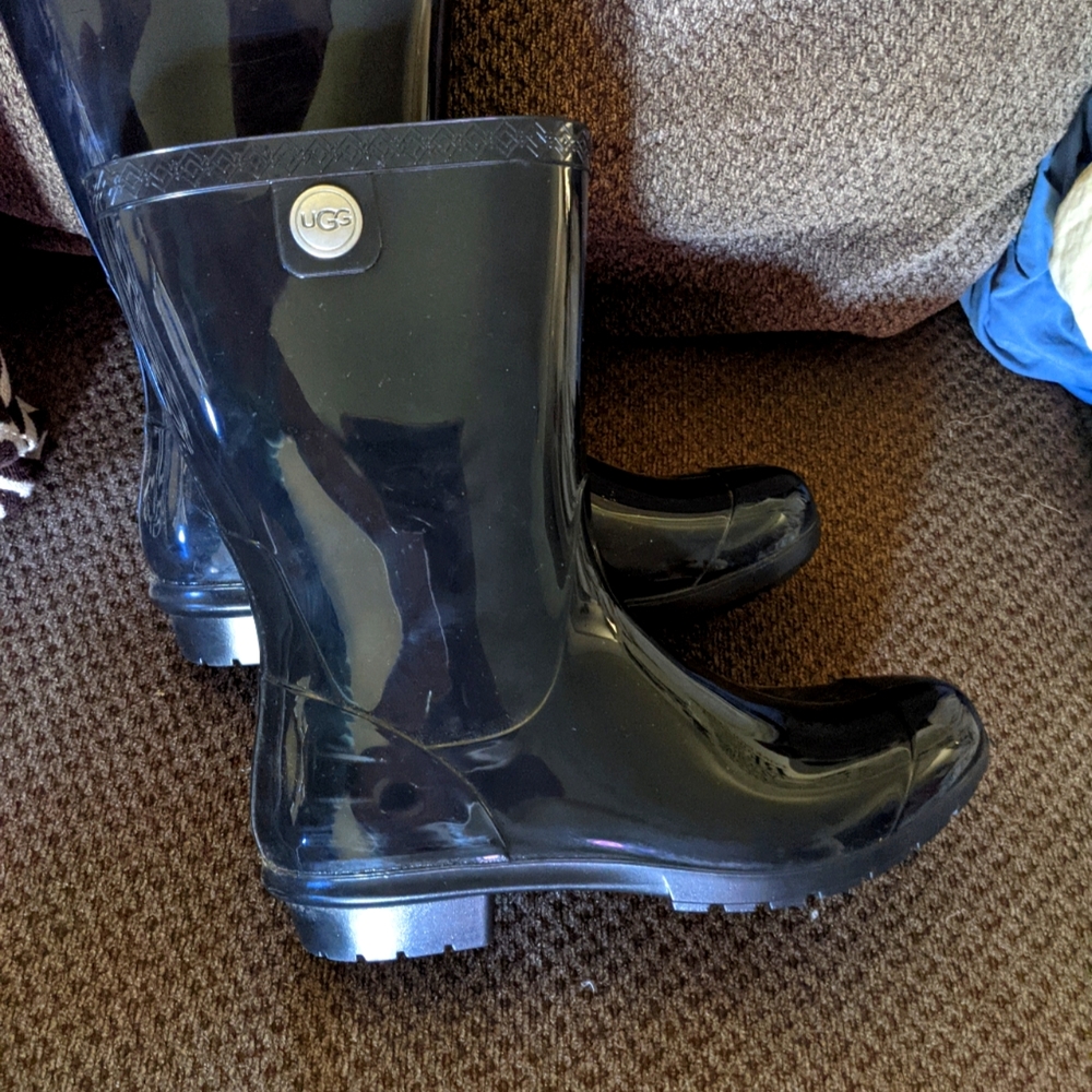 Ugg rain boots Black Size 9